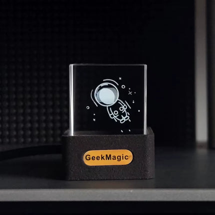 Geekmagic GIFTV Crystal Holographic Desktop Decoration Smart Weather Station Digital Clock with GIF Animations and Image Album