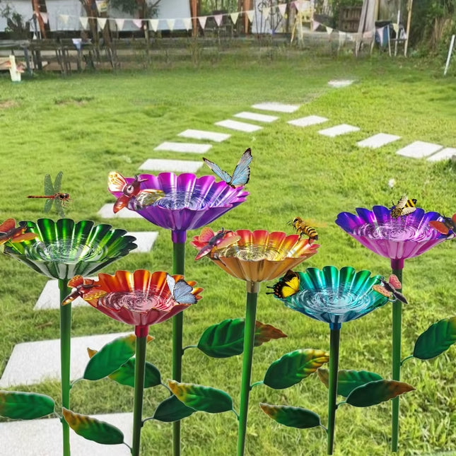 1Pcs Iron Rustproof Outdoor Ground Stake with Teacup Bee Design Durable Waterproof Metal Art for Garden/Lawn Decor