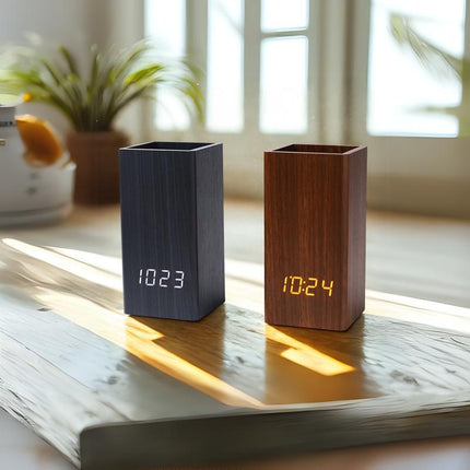 Daraume Voice-Activated Digital Wooden Pen Holder Alarm Clock, Home Office Pen Holder Desktop Pen Cup Electronic Pen Cup Multifunctional LED Desktop Clock